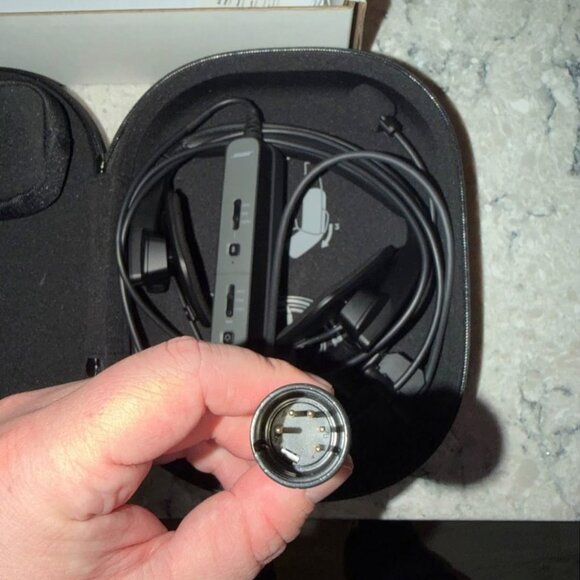 Bose Proflight Series 2 Aviation Headset - Picture 2 of 4